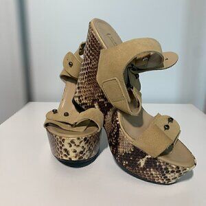 ✨Sleek and Stylish: BCBG Snakeskin Platform Wedges in Caramel Suede, size 8​